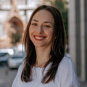 Яна Єрмакова